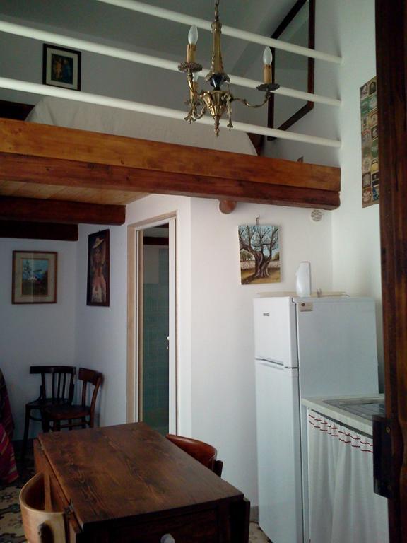 Arco Sallustio Monopoli Habitación foto